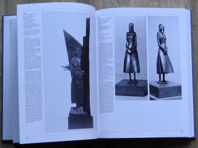 Gonzalez, Sculpture, Catalogue Raisonné (Book) - Image 2