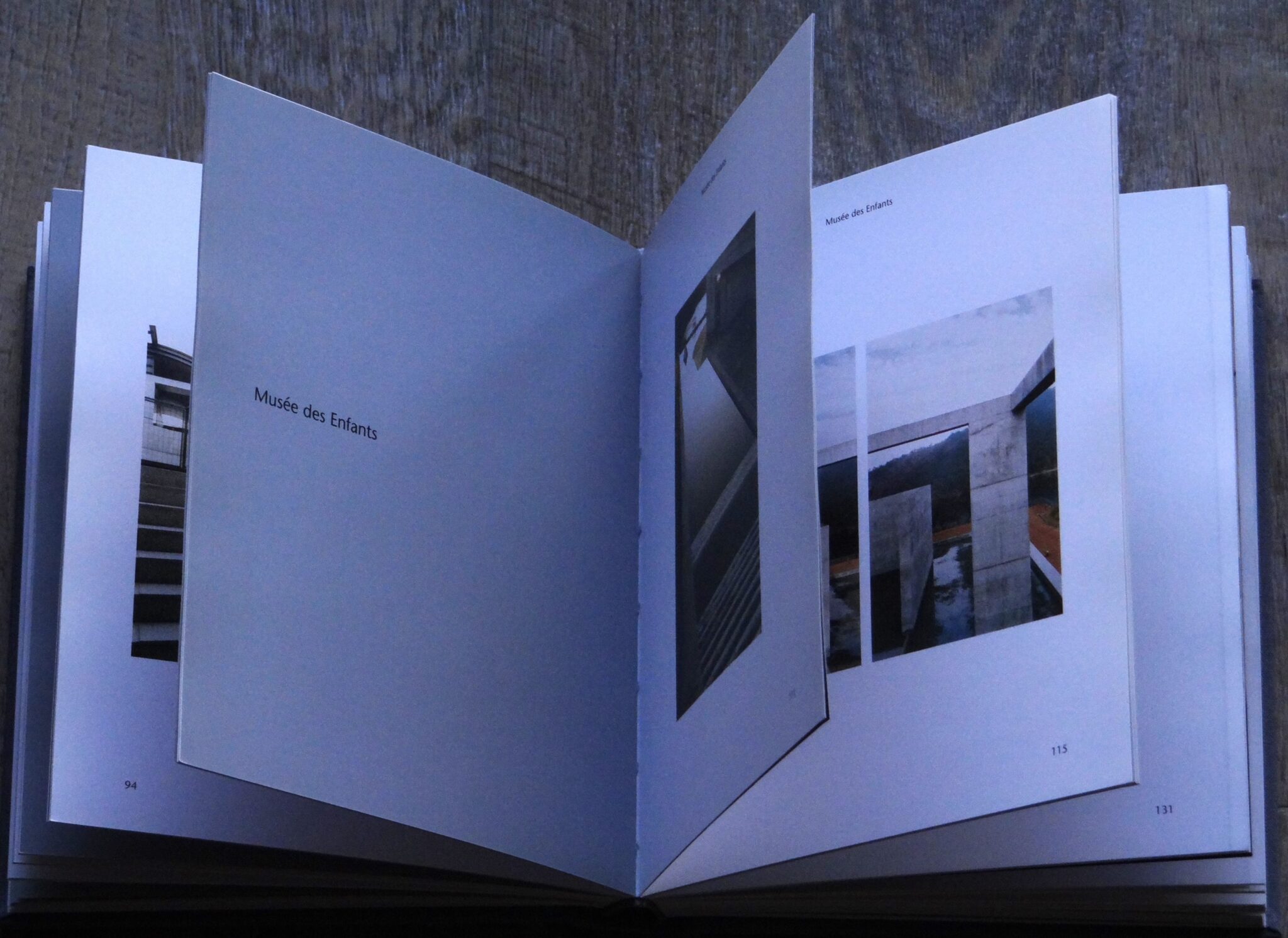 Couleurs de Lumière de Tadao Ando (Livre) – BooksArtPassio