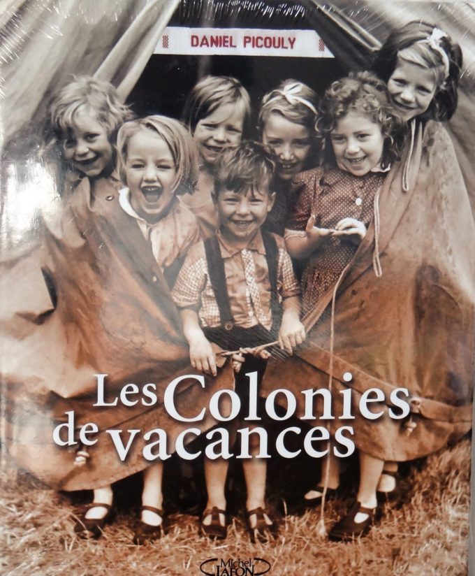 Les colonies de Vacances (Book)
