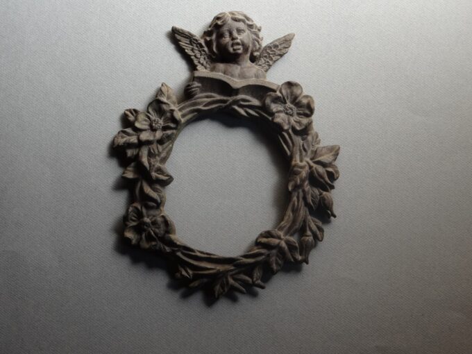 Cadre rond vintage en fonte, couronne de fleurs, support miroir ou cadre photo, décoration de charme, l'ange et son petit livre,