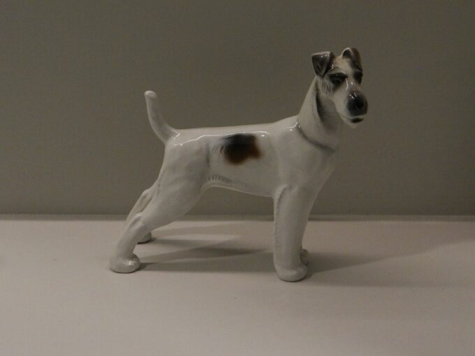 Statue vintage en porcelaine, Fox terrier, chien de chasse, Milou le célèbre chien de Tintin, bandes dessinées, Aventures de Tintin, cabot,