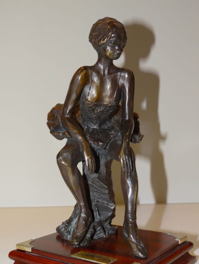 The ballerina, bronze sculpture signed by Diego Masana i Majó, Dídac, Spanish sculptor, notable figure of modernism, - Image 2