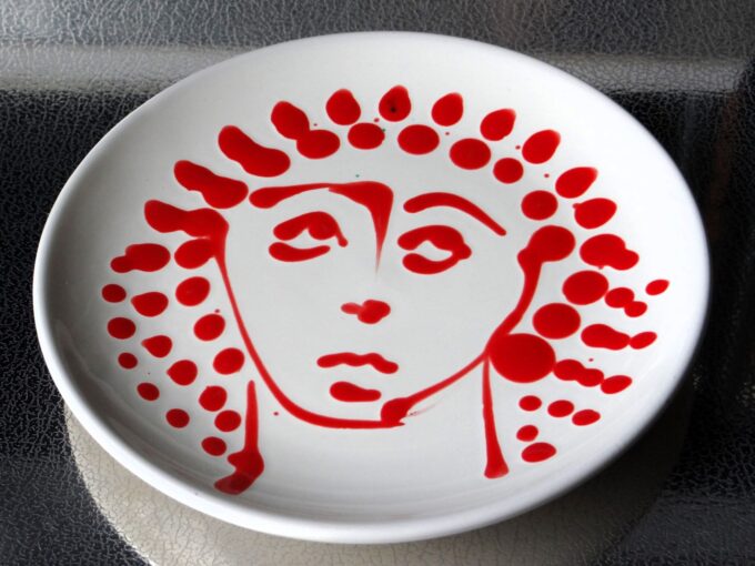Nicola Fasano ceramics, small plate, pottery with red face, handmade in Italy - Image 2
