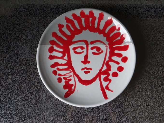 Dessert plate, Nicola Fasano, portrait in red on white and gray background, Italian ceramic
