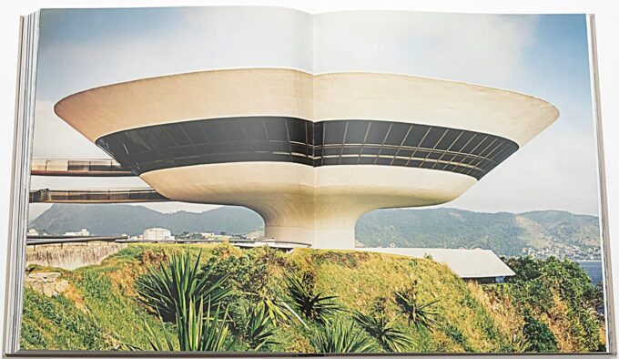 Oscar Niemeyer, modernist architect (book) - Image 5