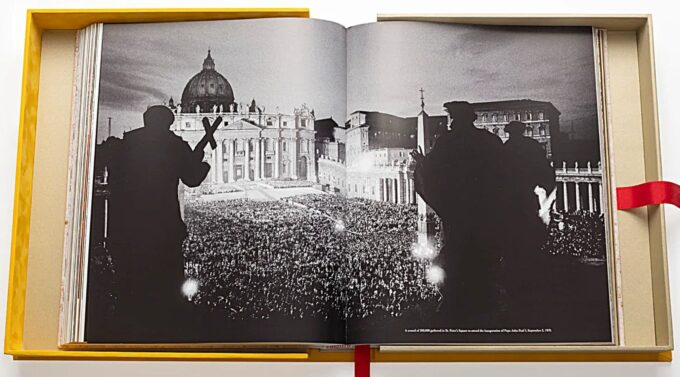 Vatican, A Private Visit to a Secret World, The Ultimate Collection (livre) – Image 12